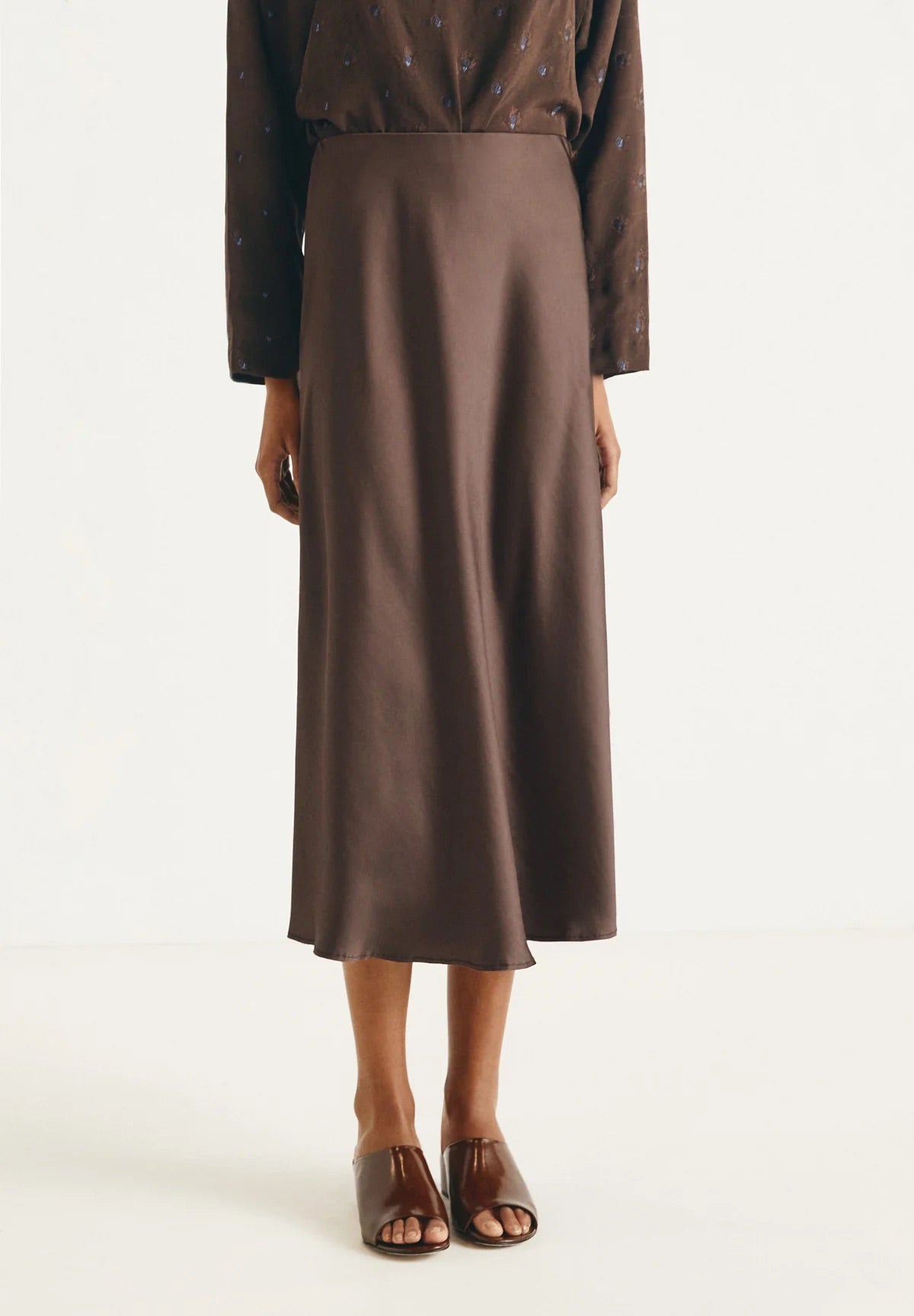 FALDA Masscob AW25 Brazille Havana