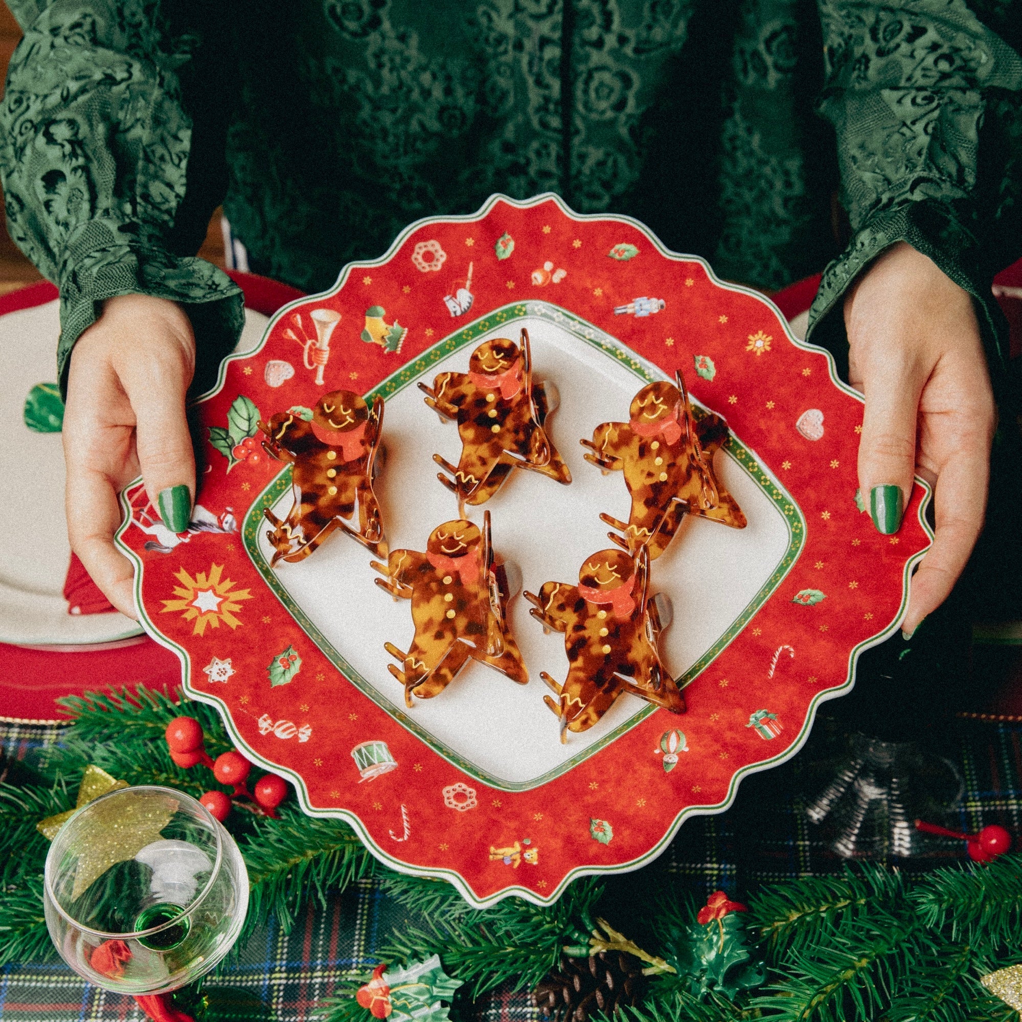 PINZA de pelo GREEN GINGERMAN