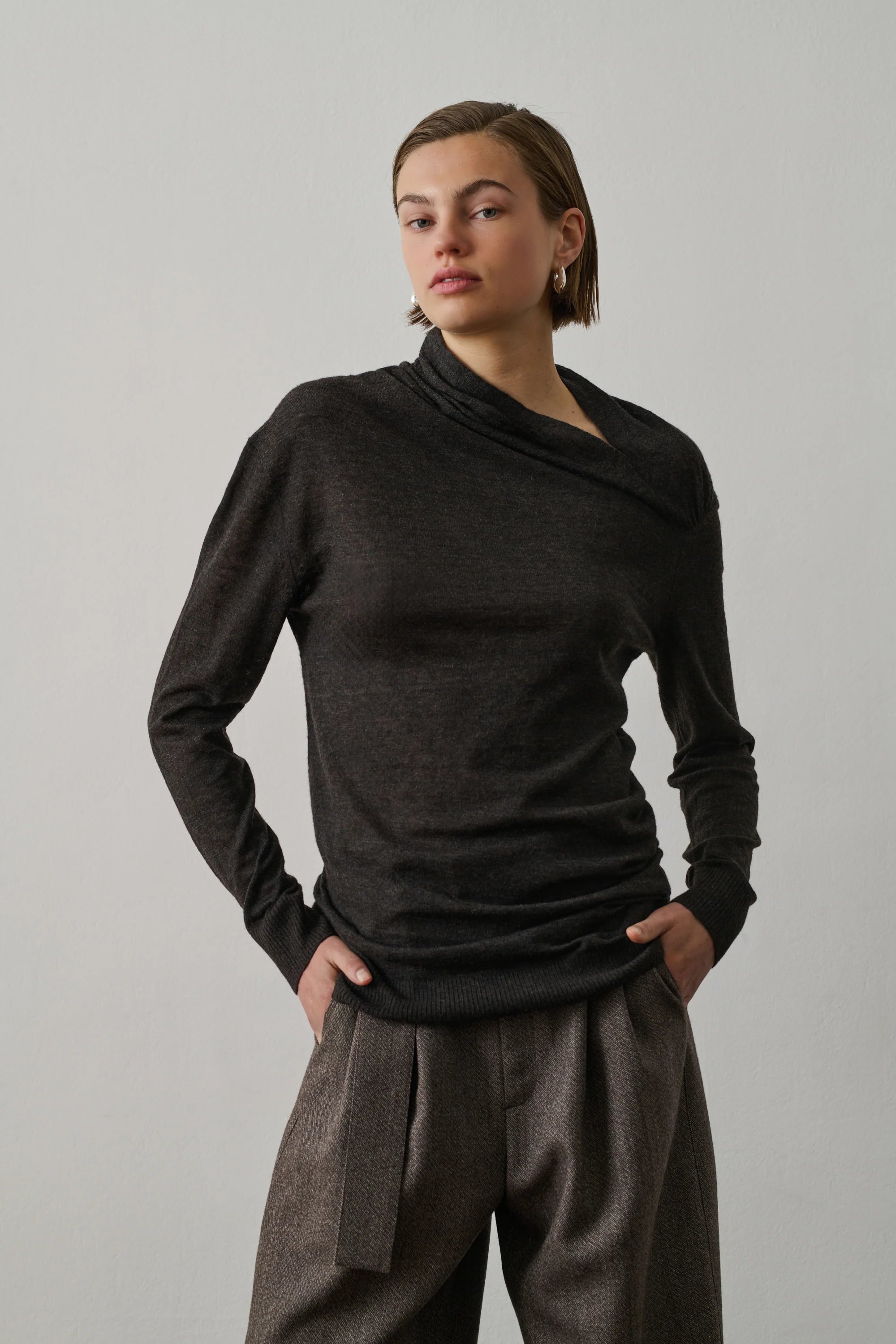 JERSEY, PUNTO Soeur Paris AW25 Genet marrón