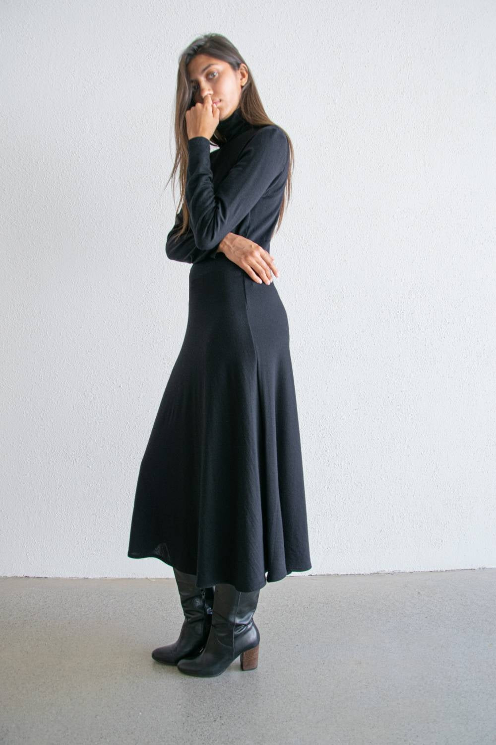 VESTIDO The Avant AW25 body lana negro