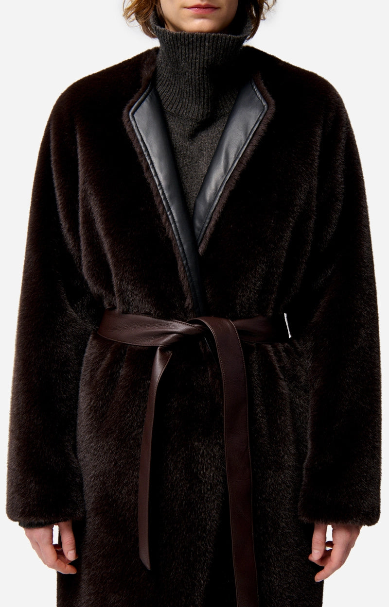 ABRIGO Vanessa Bruno AW25 Fluffy