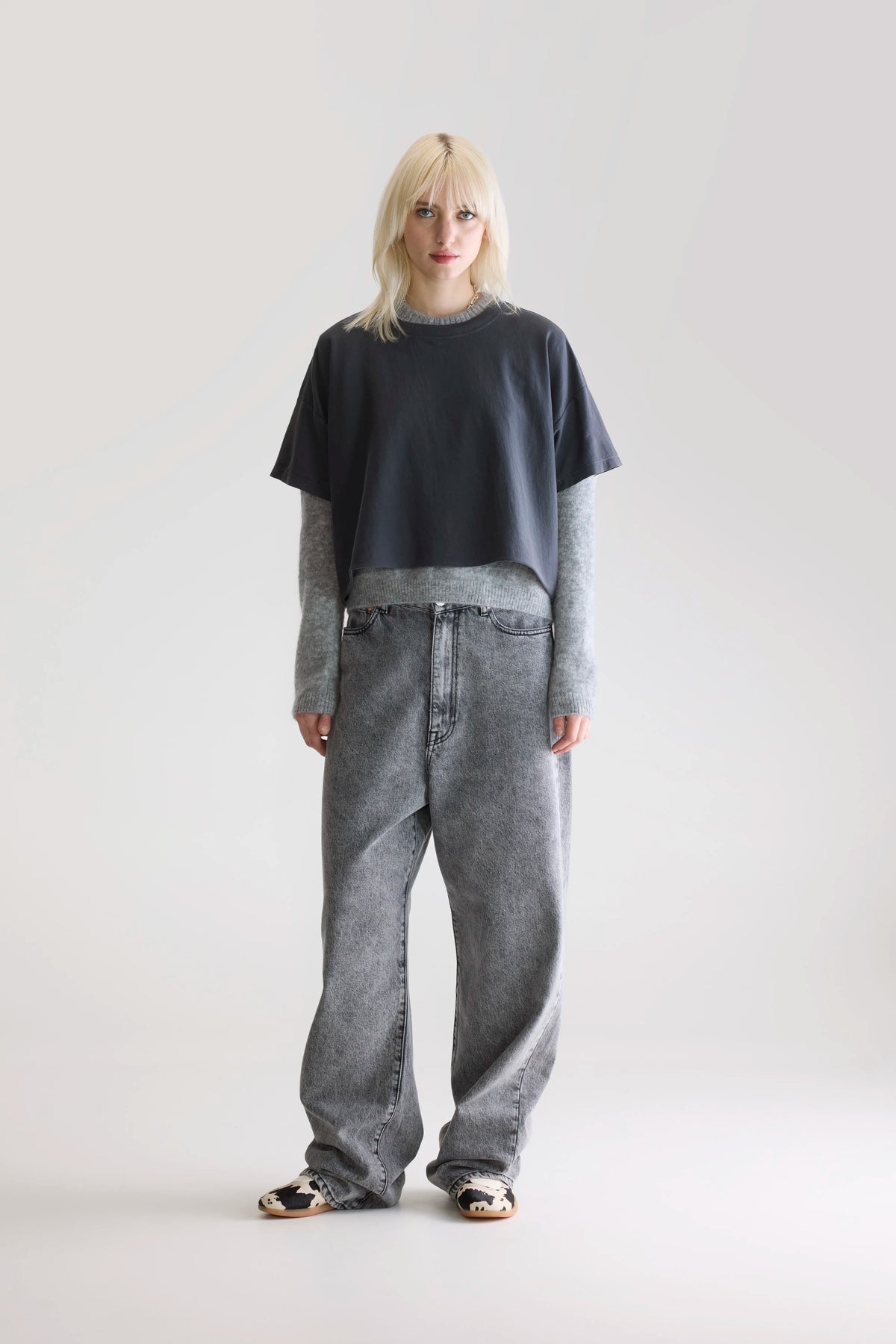 CAMISETA Bellerose AW25 Farpy cropped black sand