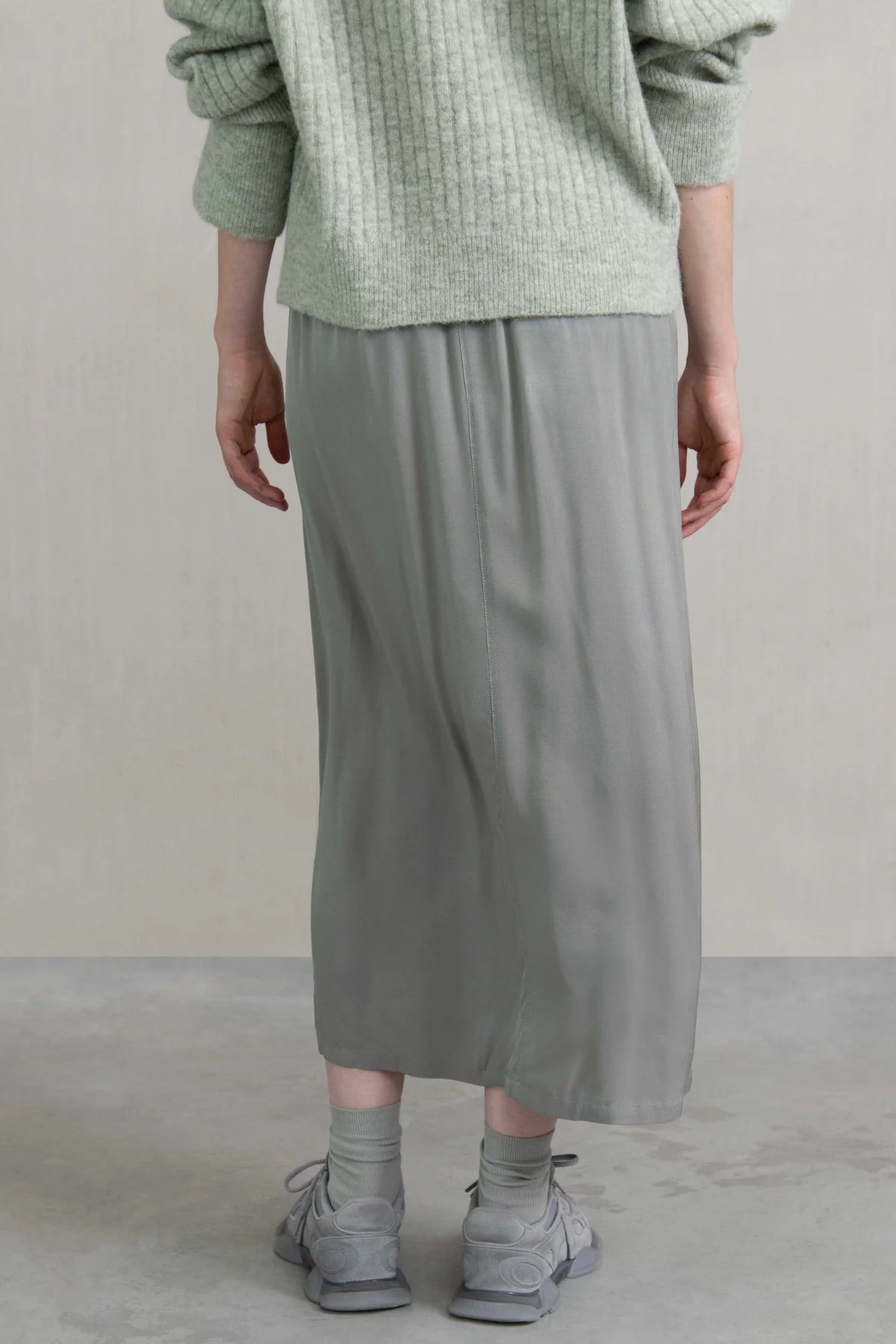 FALDA Humanoid AW25 Hurtado jade