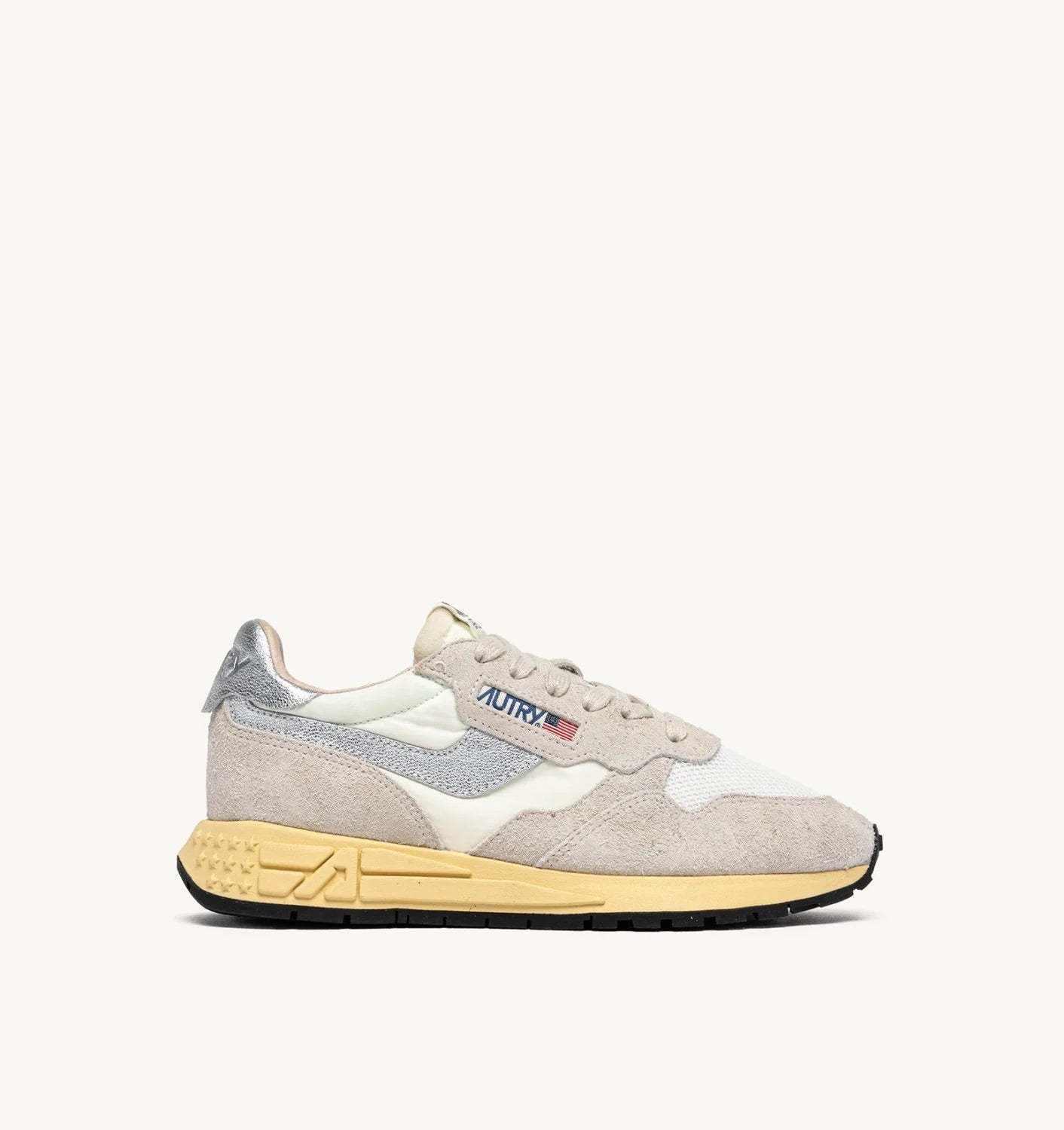 DEPORTIVAS Autry SNEAKER Reelwind LOW DE NYLON Y ANTE COLOR BLANCO Y SILVER