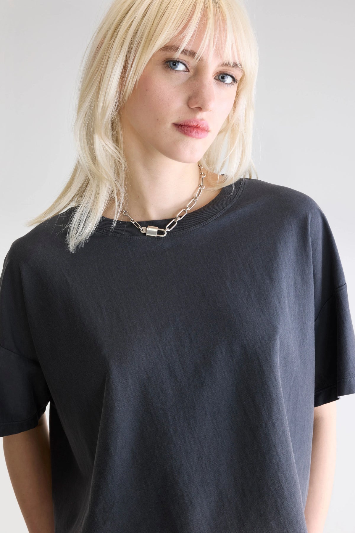 CAMISETA Bellerose AW25 Farpy cropped black sand
