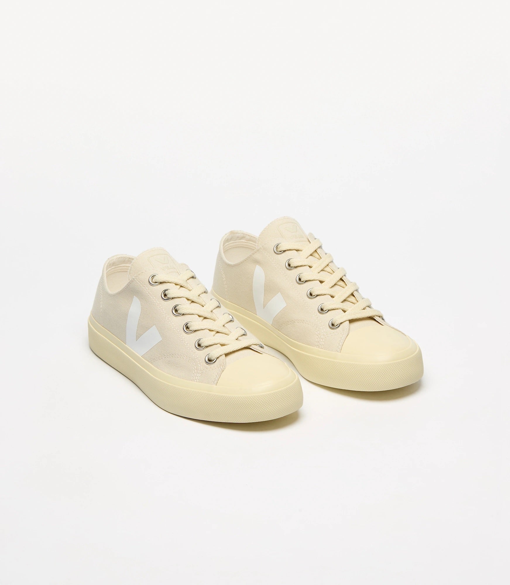 DEPORTIVAS Veja WATA II LOW CANVAS PIERRE WHITE