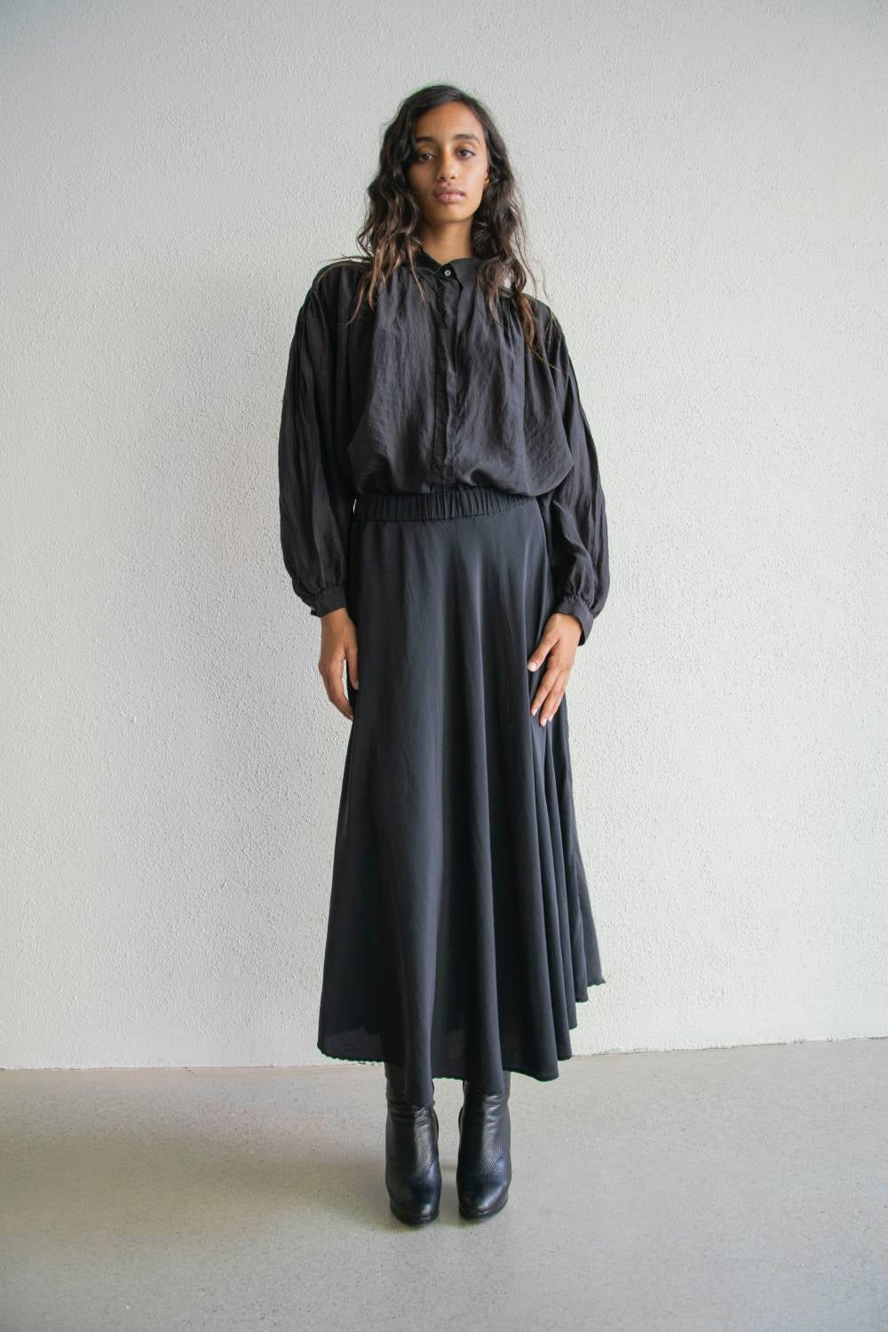 CAMISA The Avant AW25 Vintage en ponge seda noir