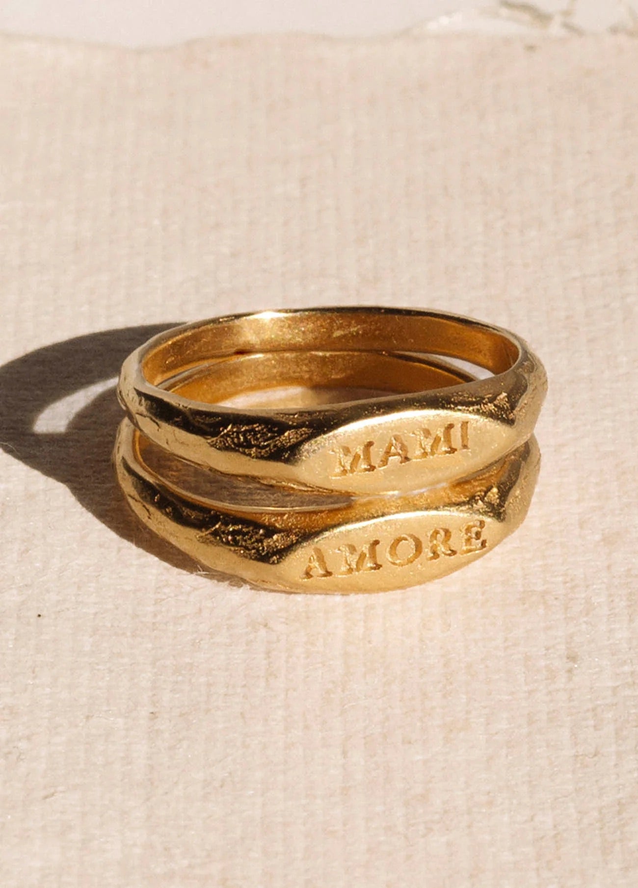ANILLO Alhaja Cultstore sello mini mami oro