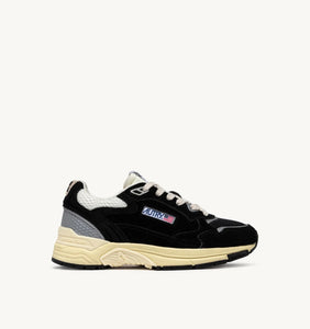 DEPORTIVAS Autry SNEAKER HYPERWAY EN MALLA Y ANTE NEGRO Y PLATEADO