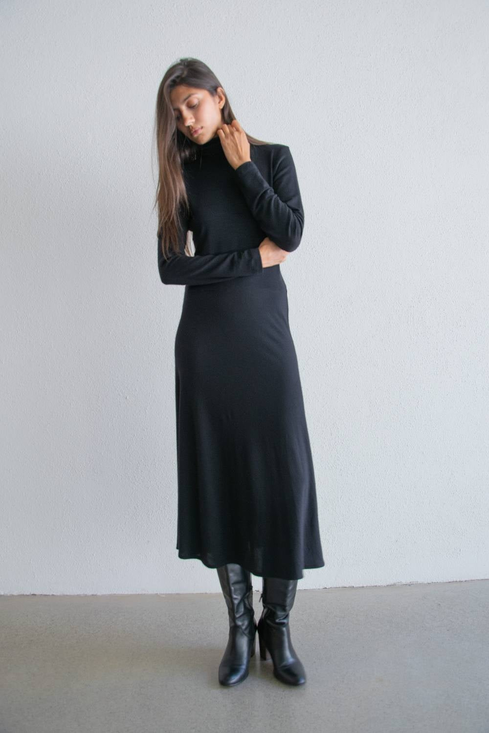 VESTIDO The Avant AW25 body lana negro