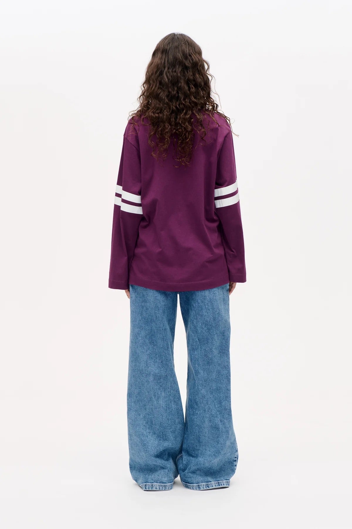 CAMISETA Baum und Pferdgarten AW25 Jeevana plum 99