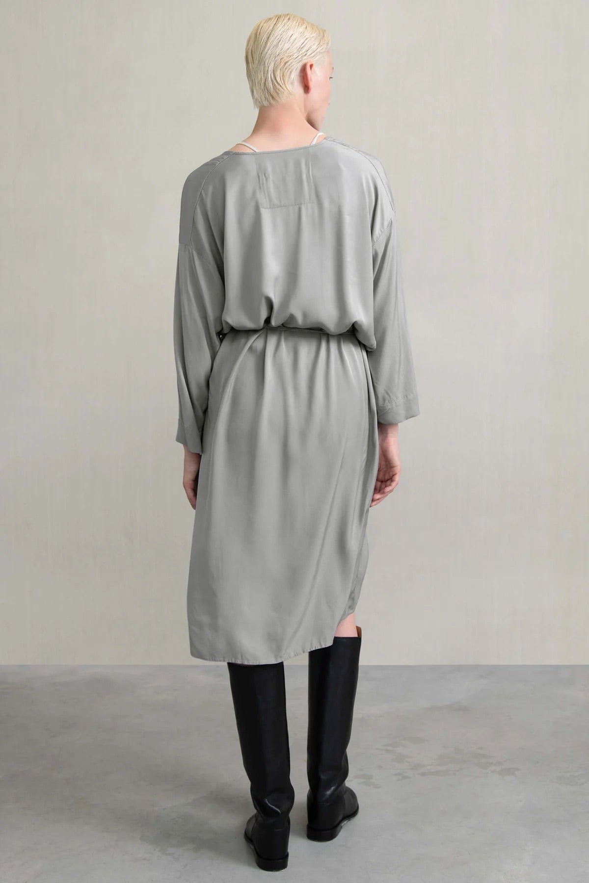 VESTIDO Humanoid AW25 Daliki jade