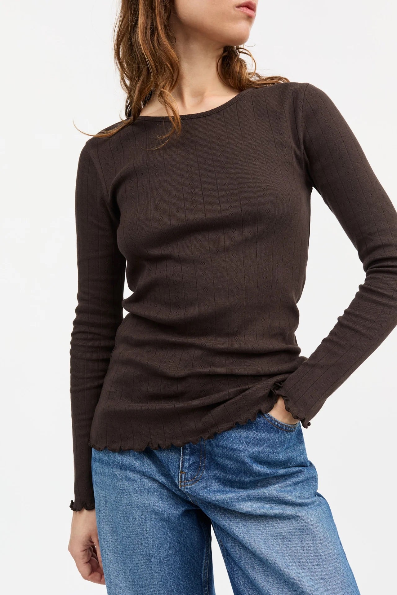CAMISETA Skall Studio AW25 Edie dk brown