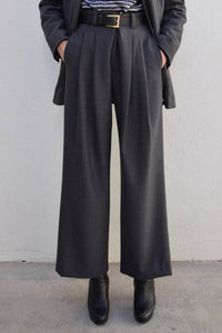 PANTALONES The Avant AW25 Man gris