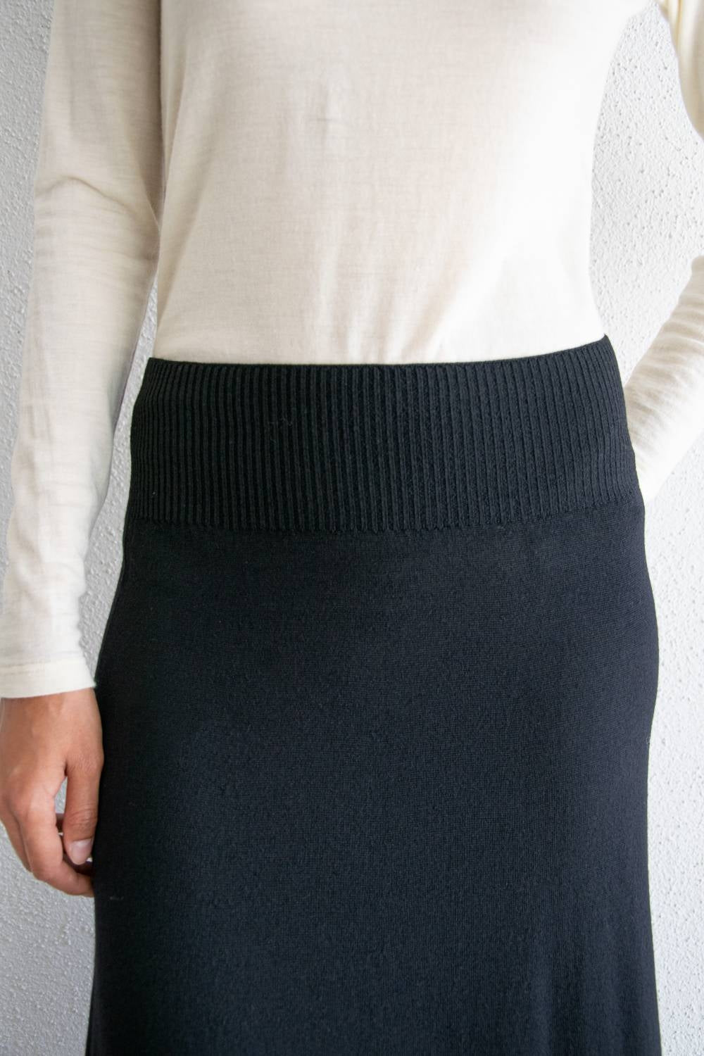 FALDA The Avant AW25 Marseille merino black