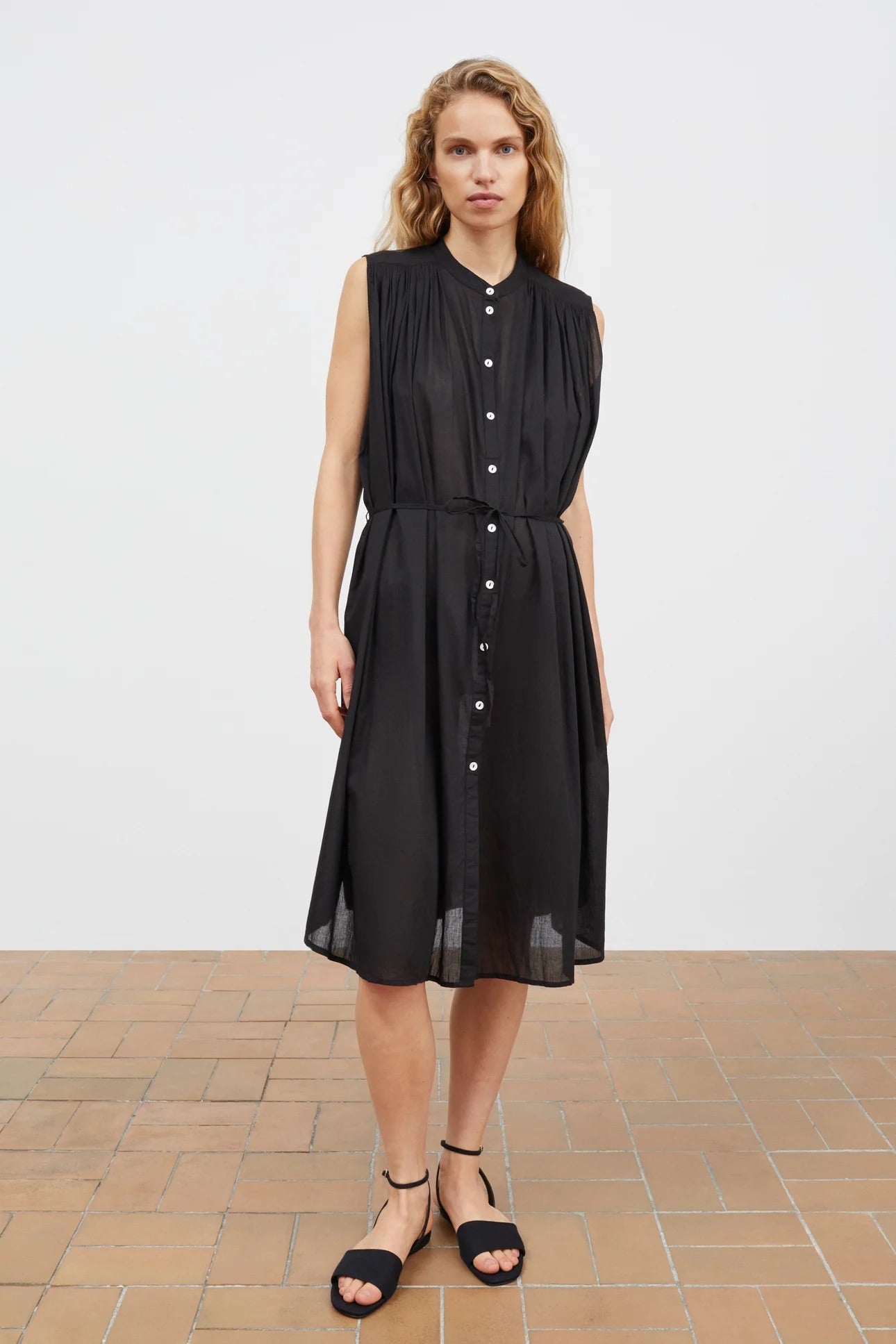 VESTIDO Skall Studio AW25 Louise black