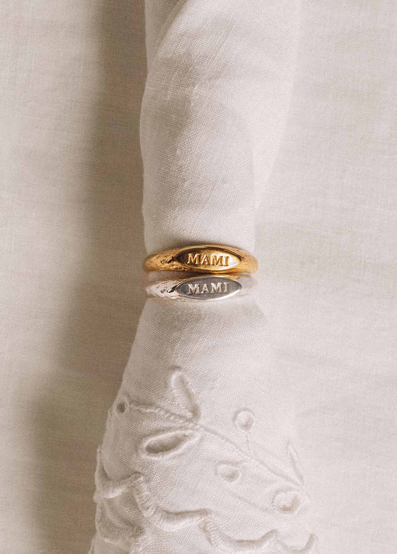 ANILLO Alhaja Cultstore sello mini mami oro