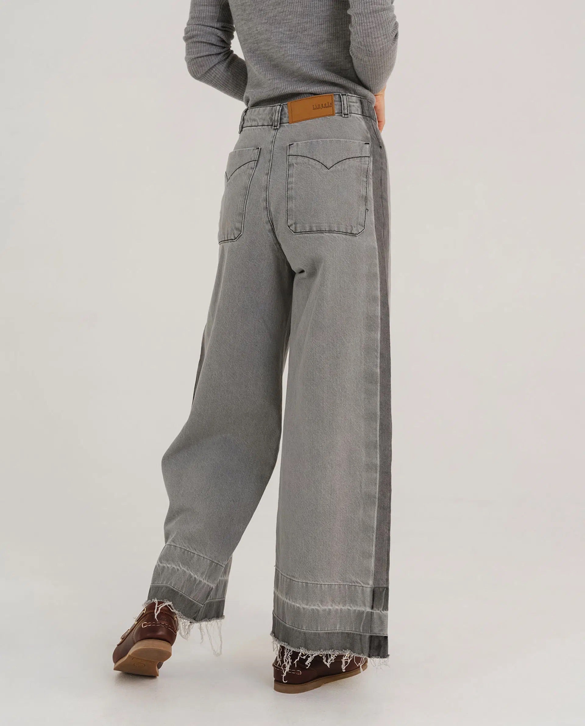 JEANS, DENIM Tinsels AW25 Dust Moovie souris