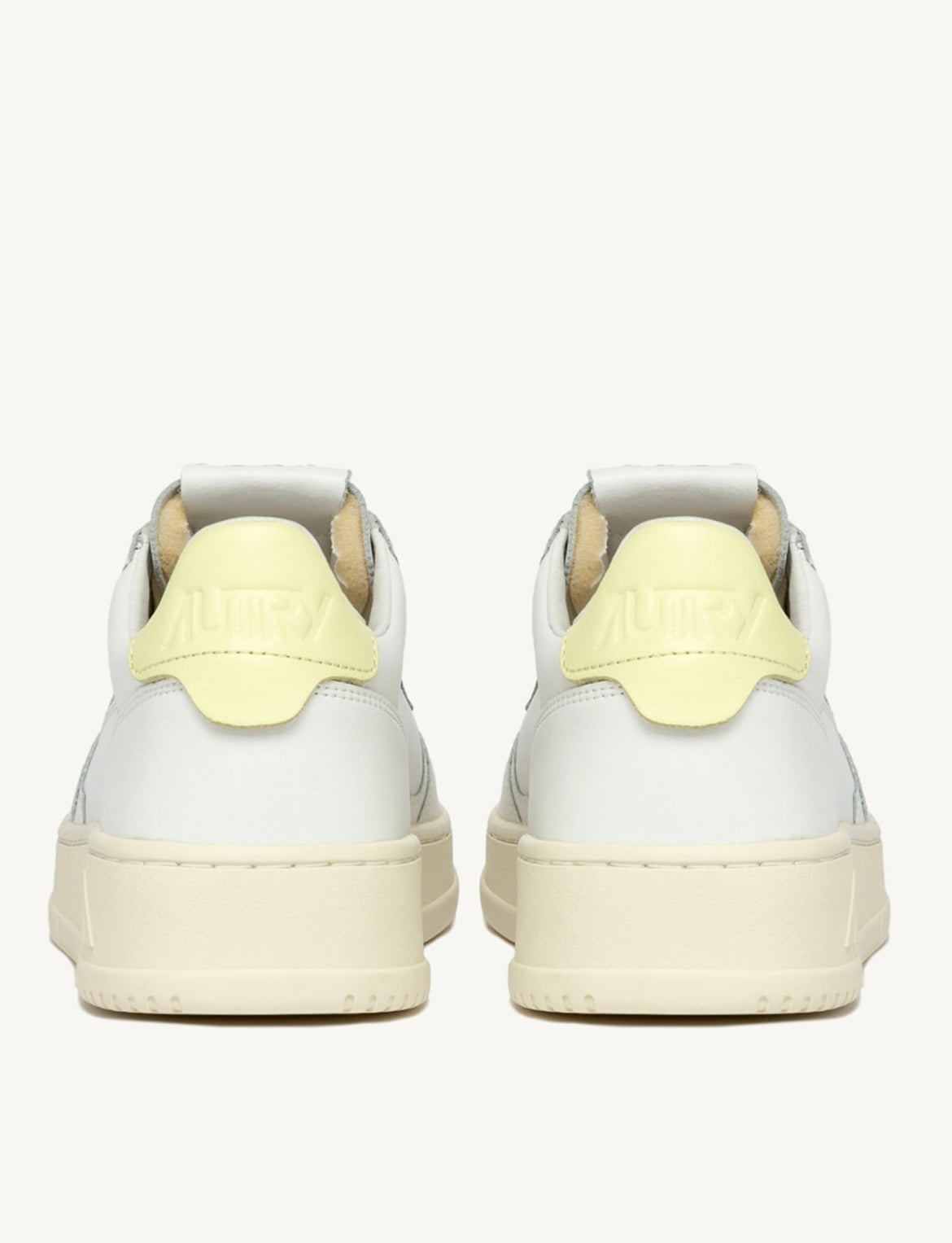 DEPORTIVAS Autry MEDALIST LOW SNEAKERS IN WHITE AND LIME LEATHER