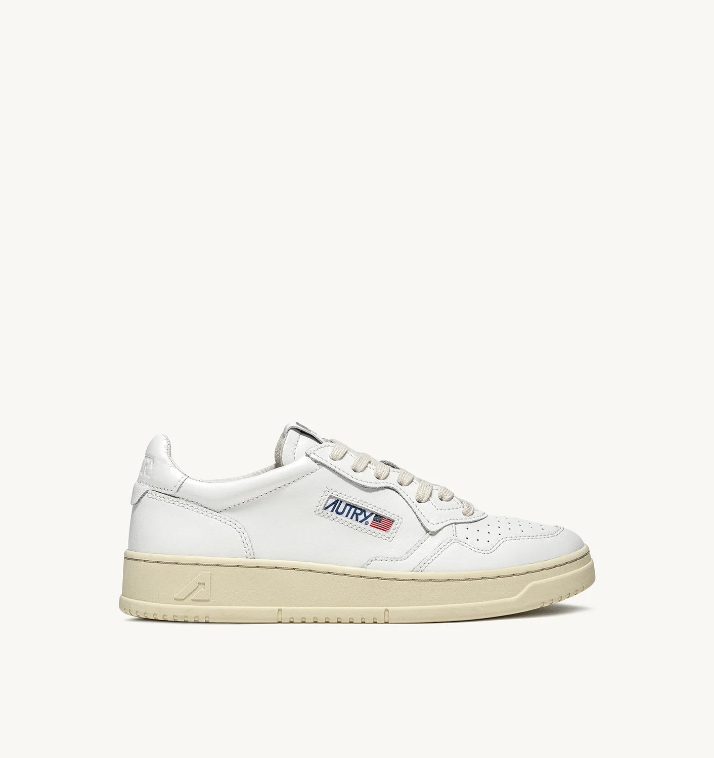 DEPORTIVAS Autry MEDALIST LOW SNEAKERS IN WHITE AND WHITE LEATHER