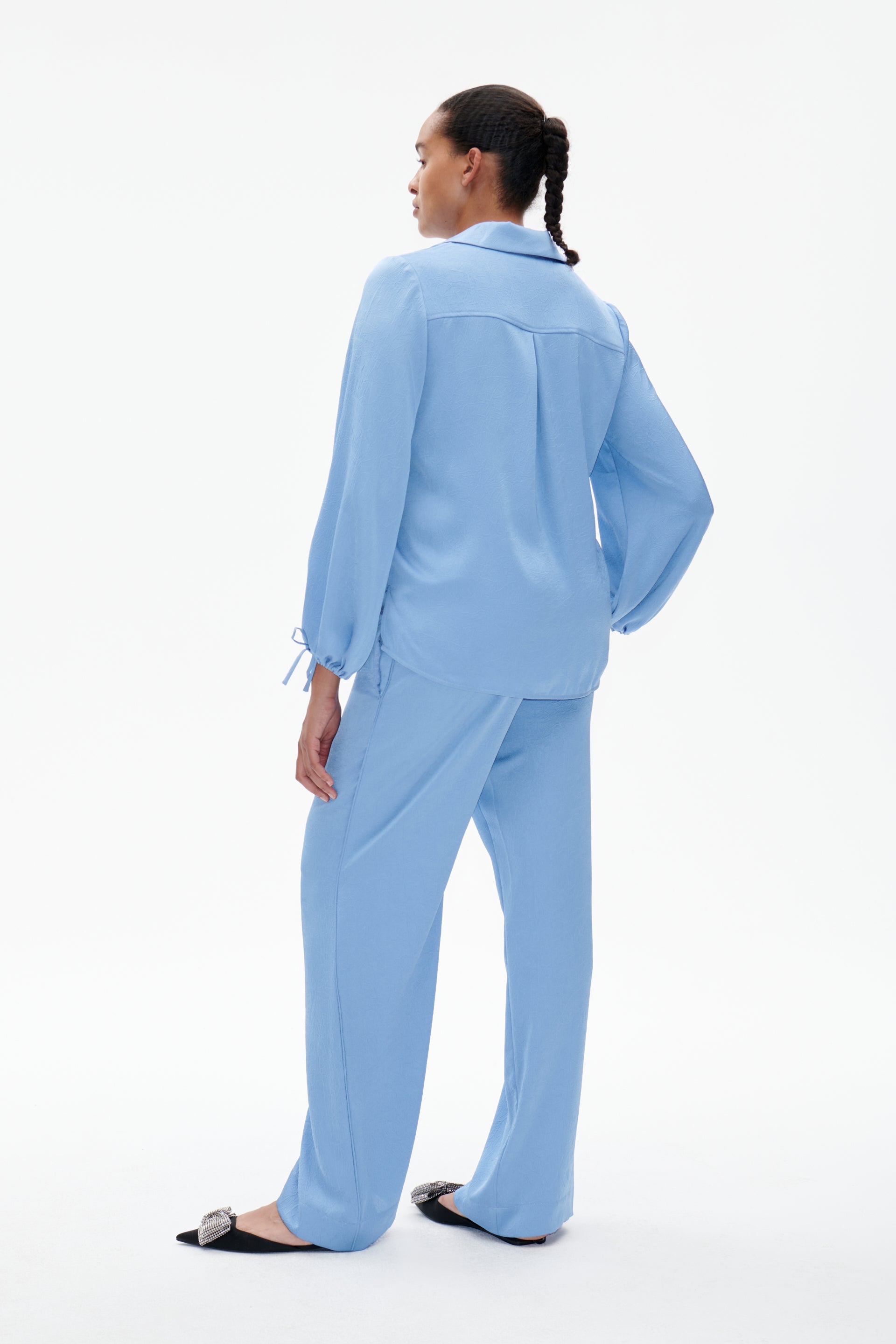 PANTALÓN Baum und pferdgarten SS23 Narine Azurine blue