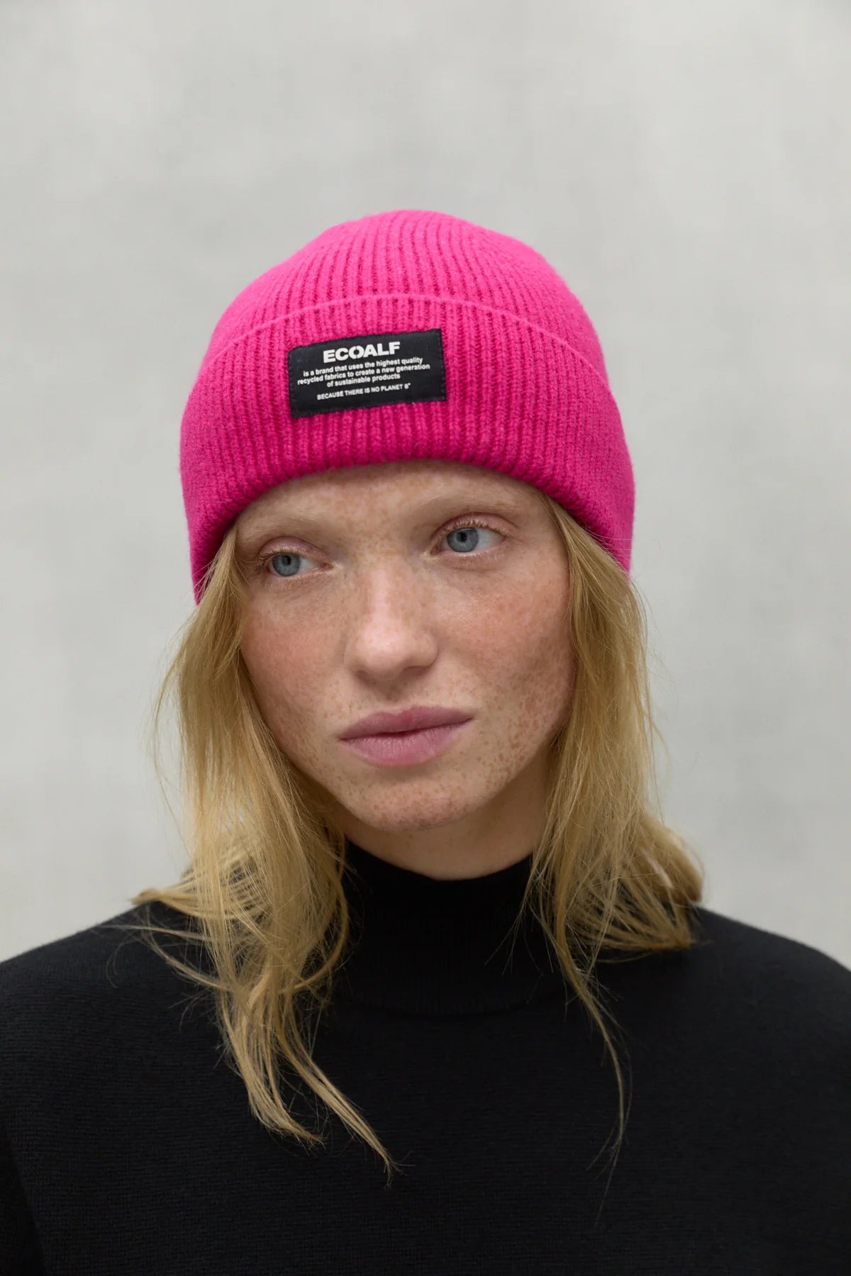 GORRO Ecoalf AW24 Wool rosa