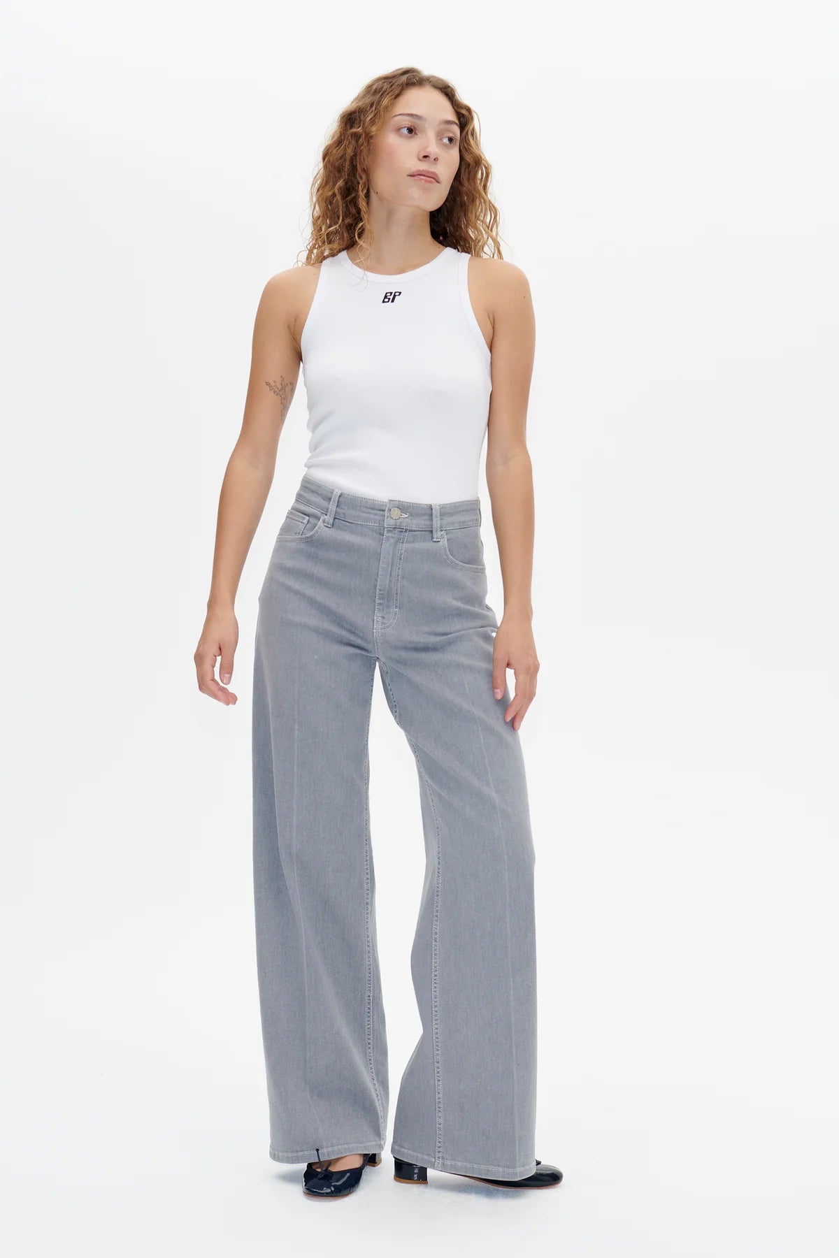 PANTALÓN Baum und pferdgarten AW24 Nini grey