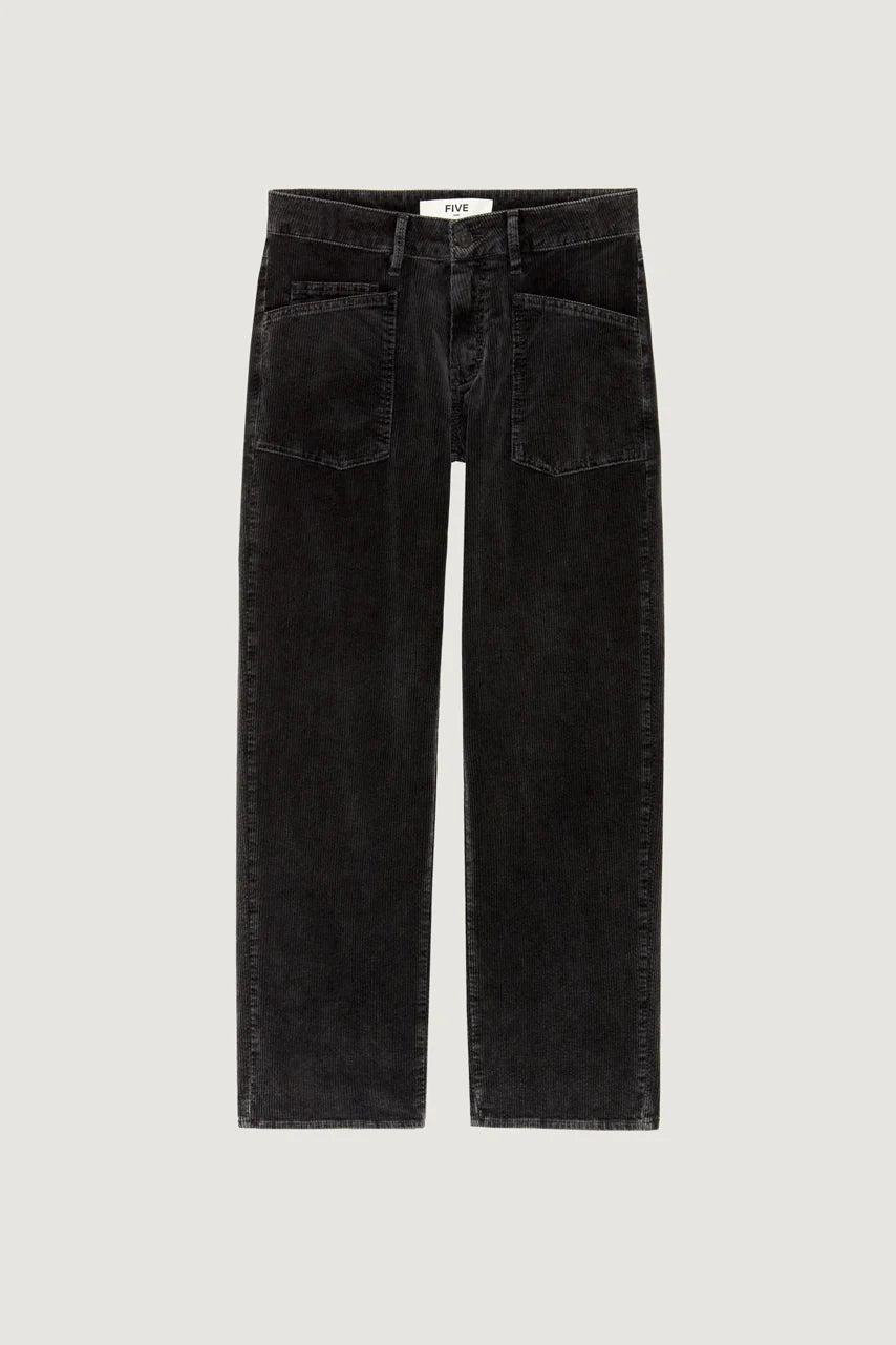 JEANS Five AW25 Lya worker night