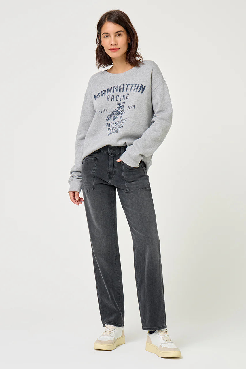 JEANS Five AW25 Lya worker night