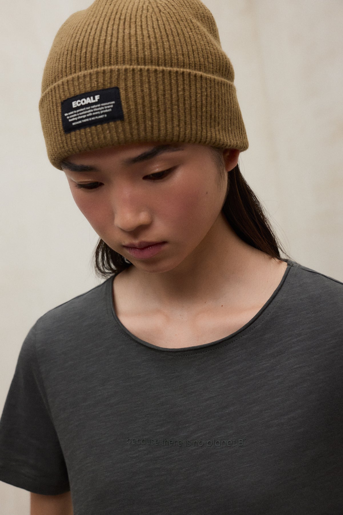 GORRO Ecoalf AW25 marrón biscotti