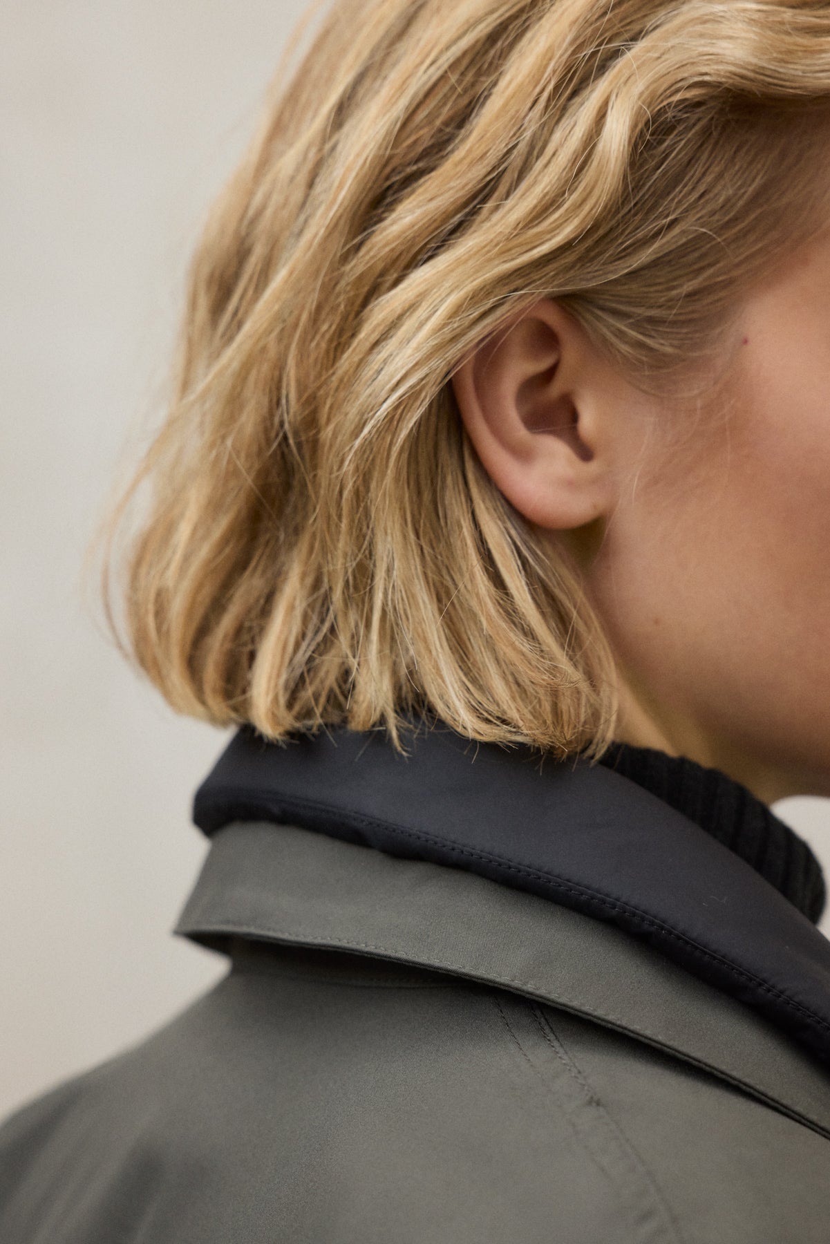 ABRIGO, CHAQUETA Ecoalf AW25 Albert verde