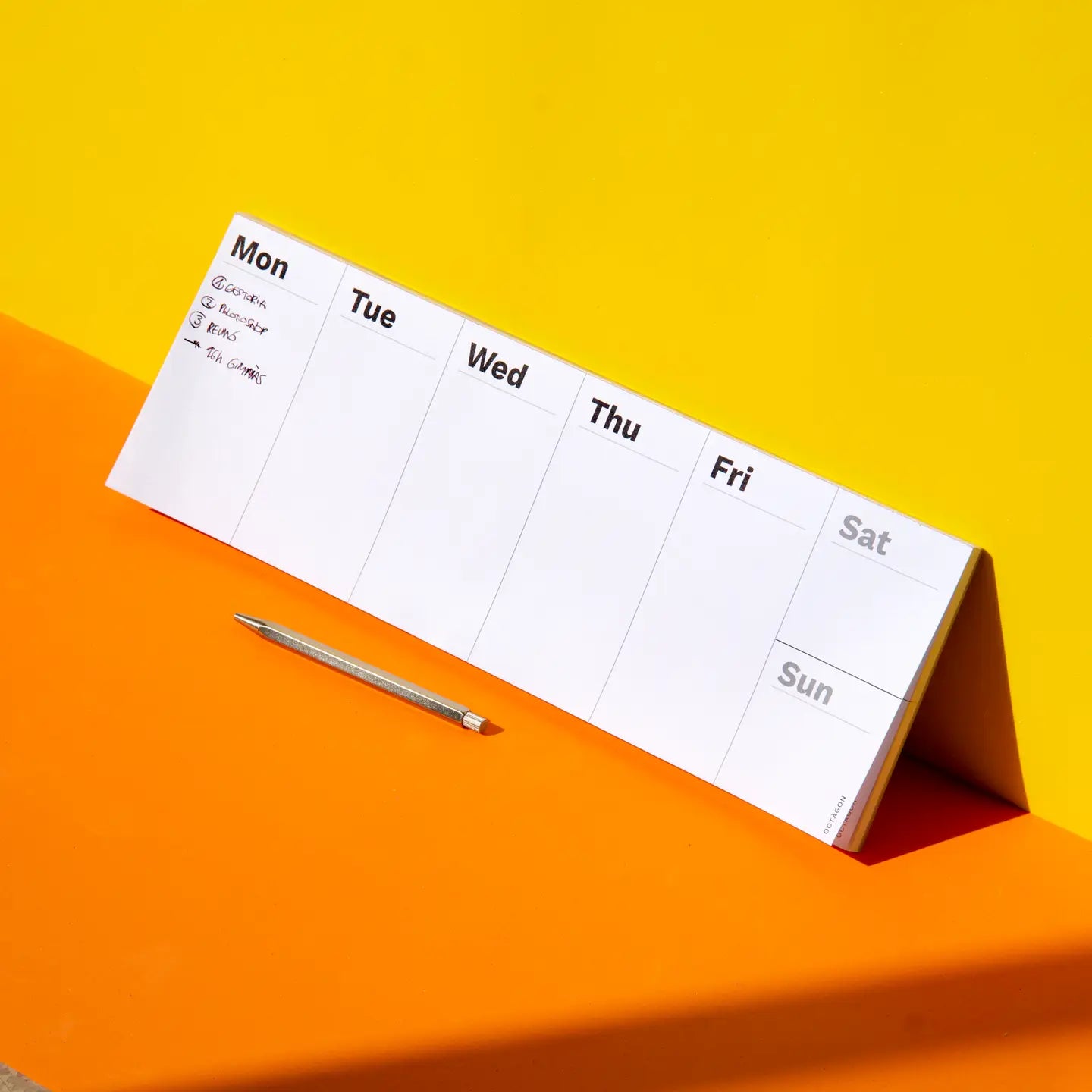 PLANNER Octagon plan your desk weekly planner